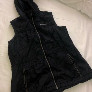 Columbia vest